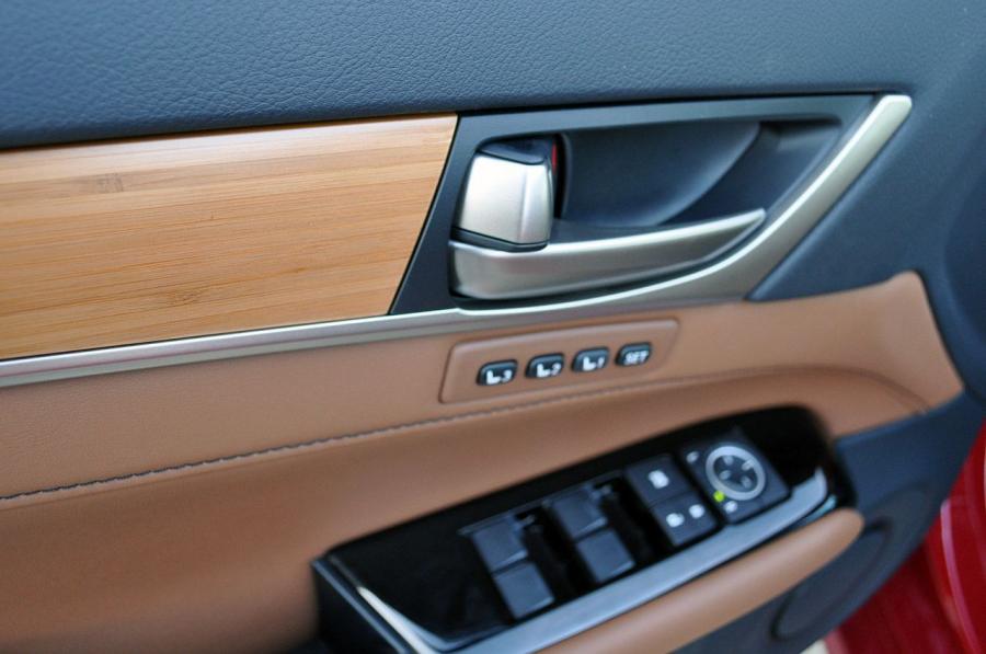  Lexus GS450h 2011 года  (фото 110 из 208)